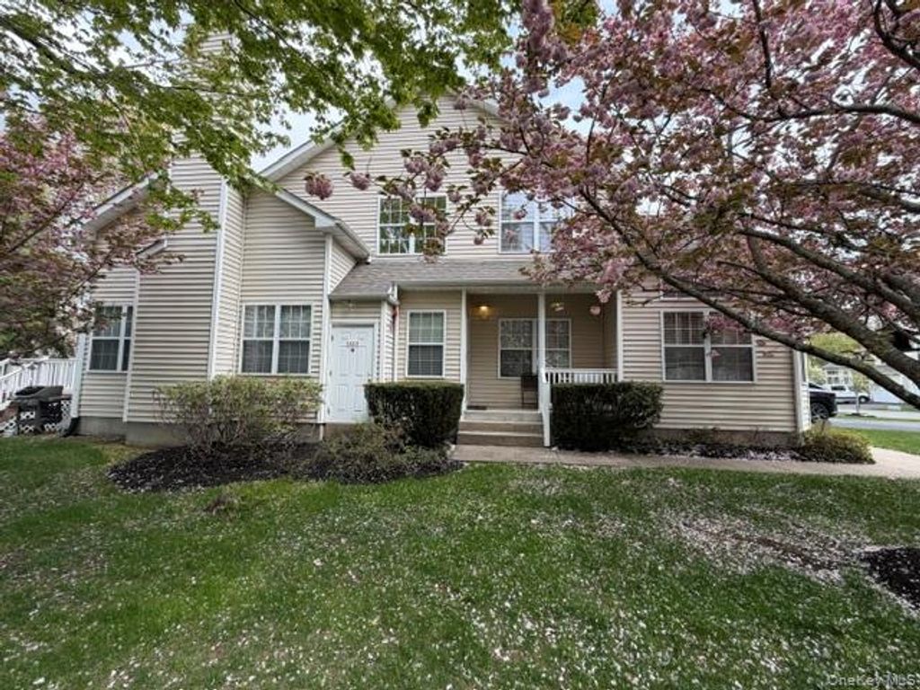 Photo of 36 Cranberry Circle, Medford, NY 11763 (MLS # 997566)