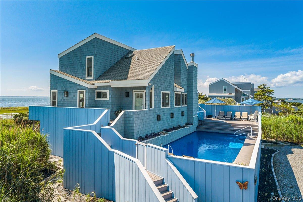 556 Dune Road