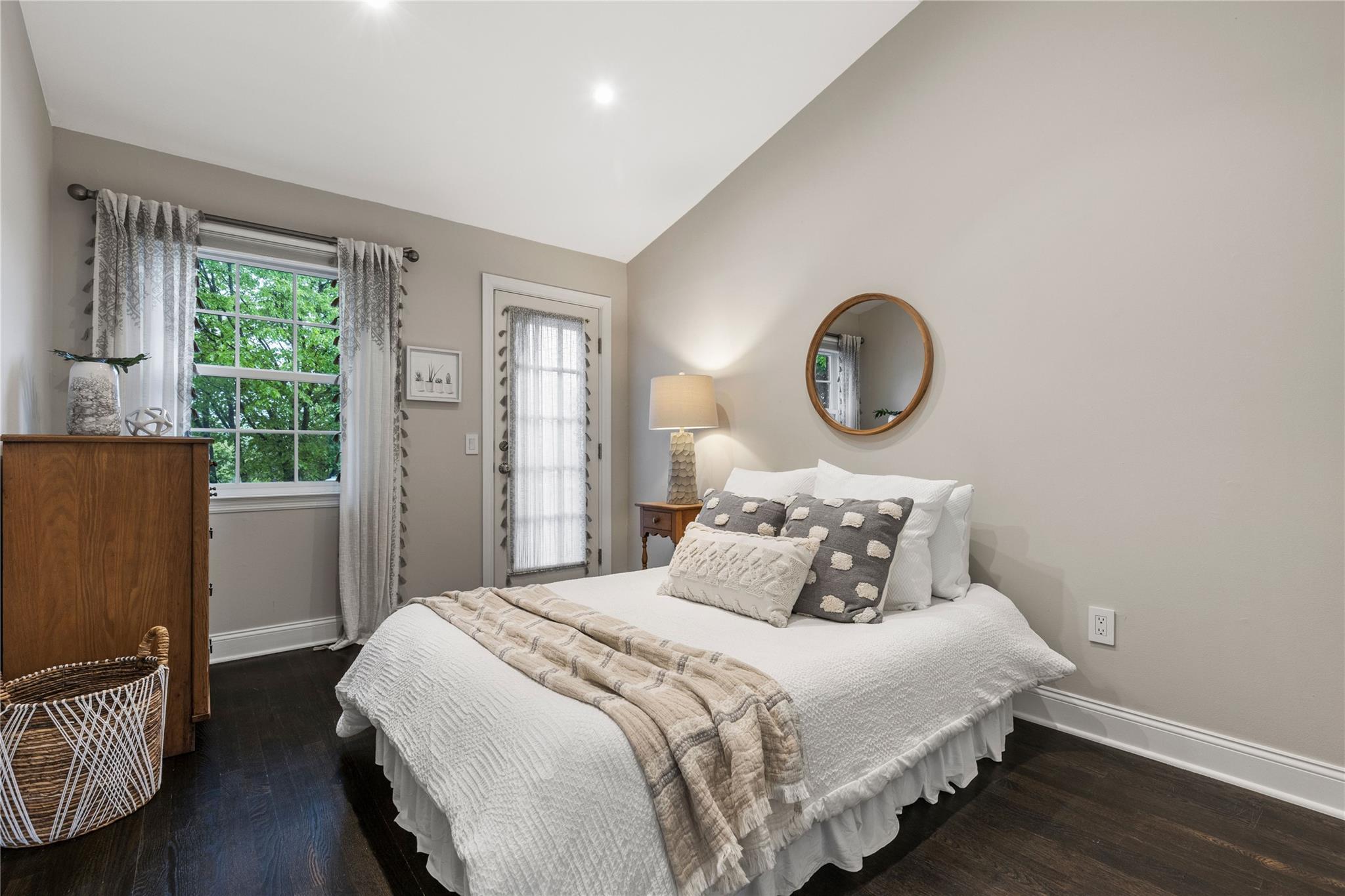 1050 Boston Post Road, Rye, New York image 15