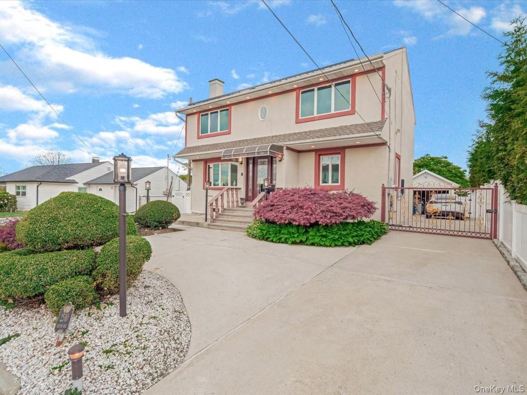 Photo of 2510 2nd Avenue, East Meadow, NY 11554 (MLS # 995554)