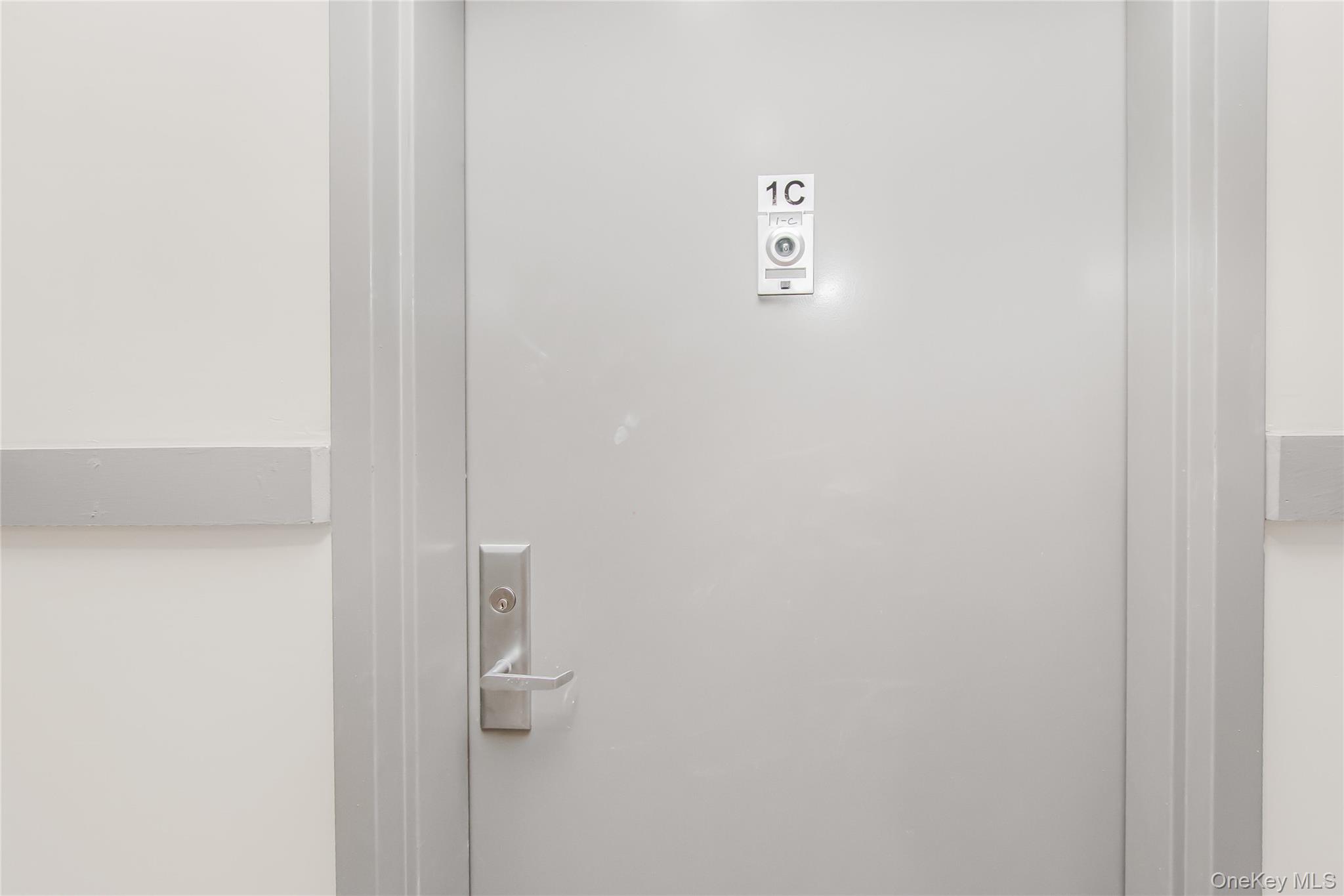 409 Warburton Avenue 1C