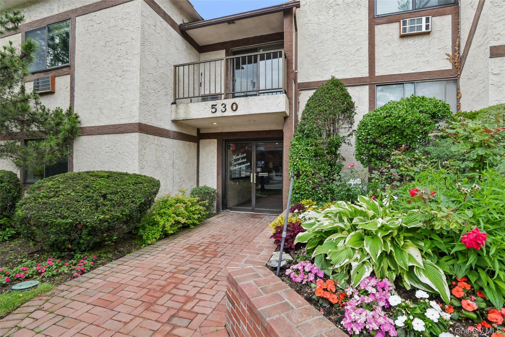 Photo of 530 Hudson Avenue, Cedarhurst, NY 11516 (MLS # 1018423)