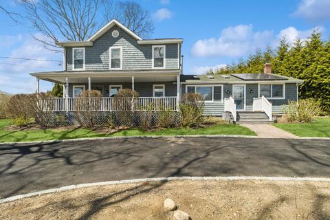 174 Norris Ln Bridgehampton NY 11932