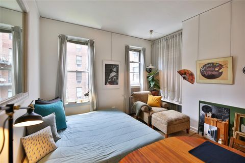 212 East 13th Street Unit 4C, New York, NY 10003 - MLS#: 832335