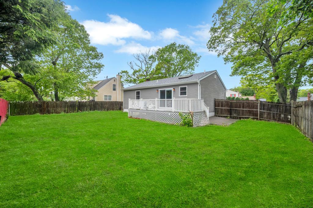 36 Flintlock Drive, Shirley, New York image 25