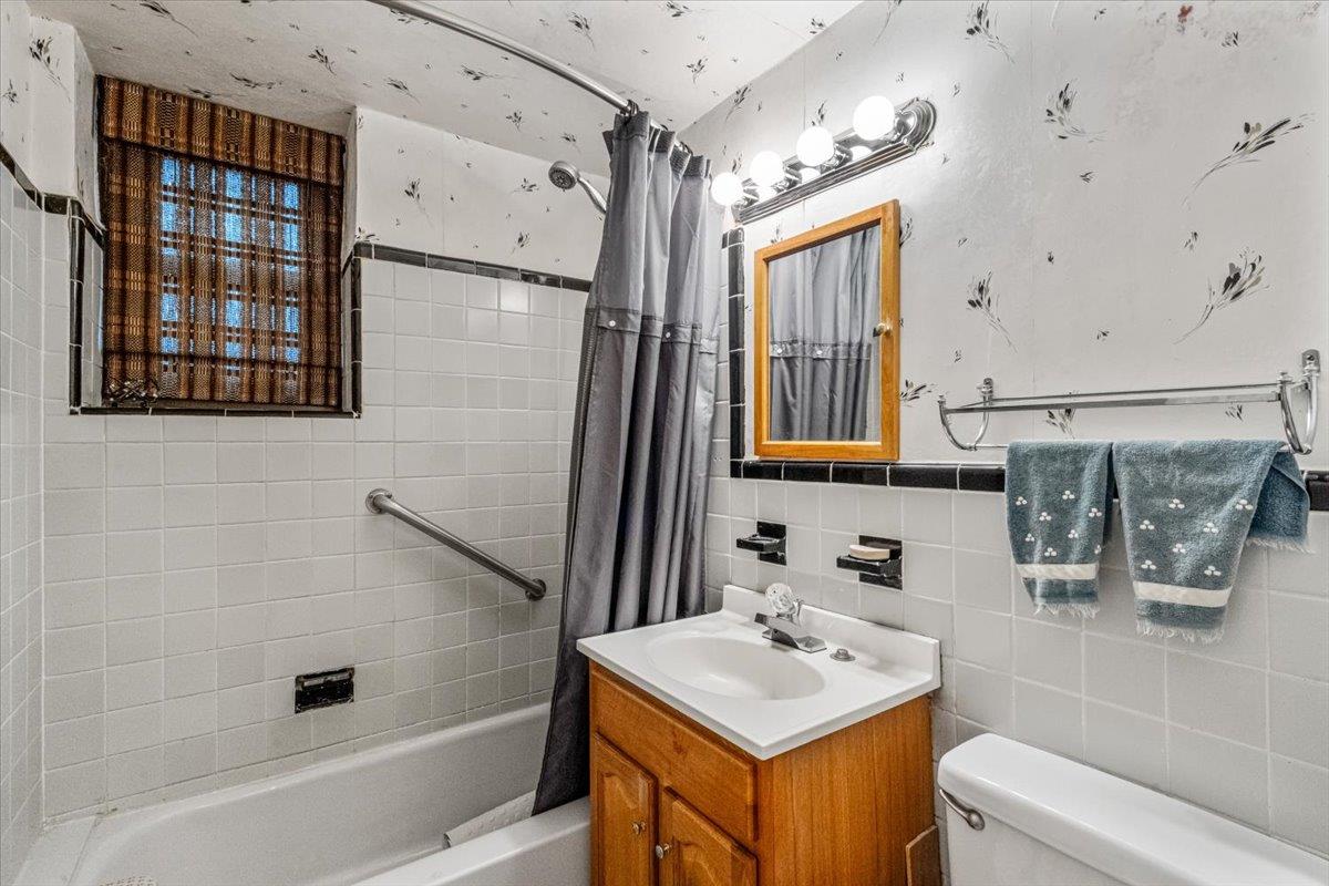 62-15 53rd Avenue #LGD, Maspeth, New York image 12