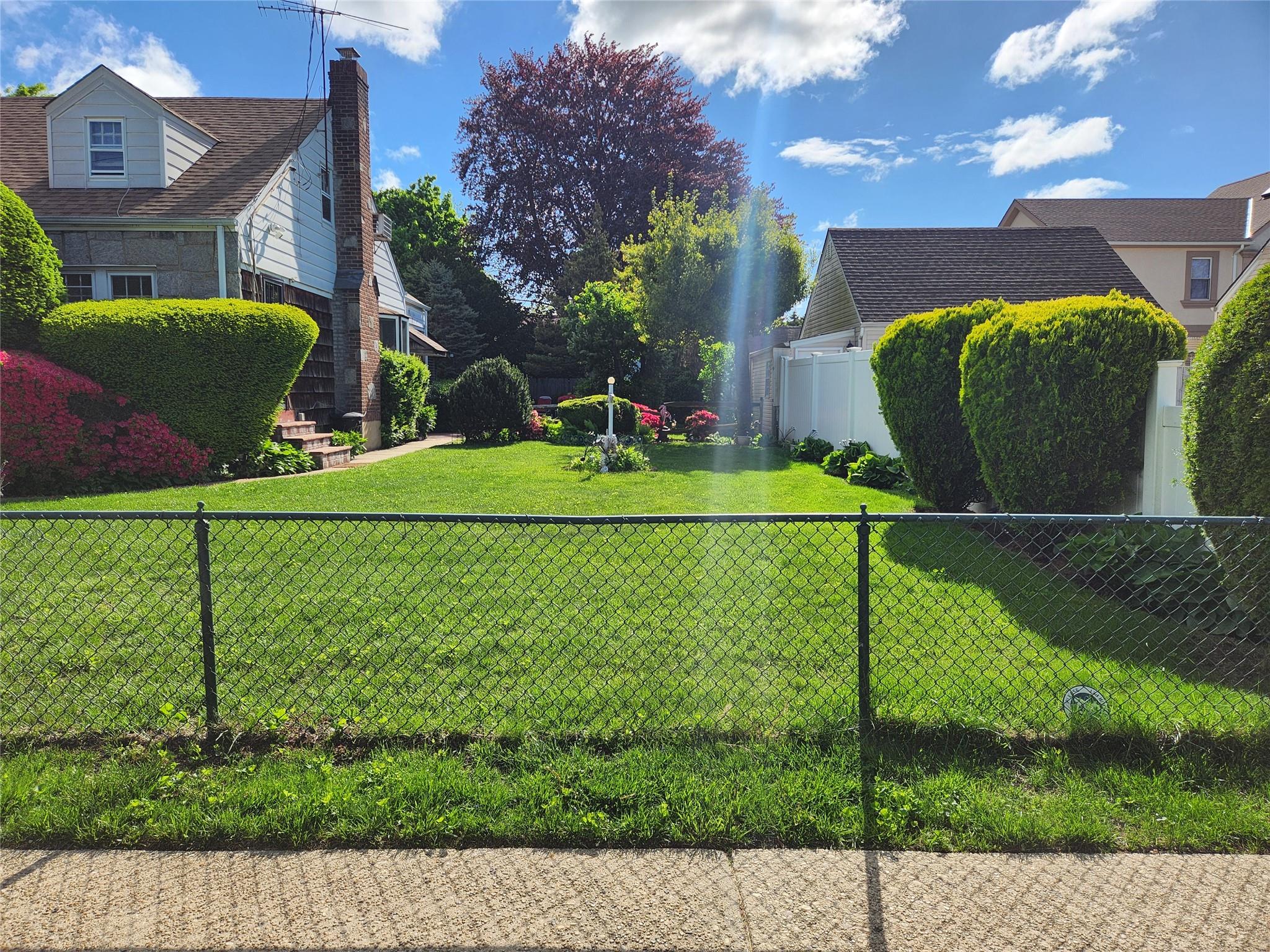 112 Rutland Road, Hempstead, New York image 6