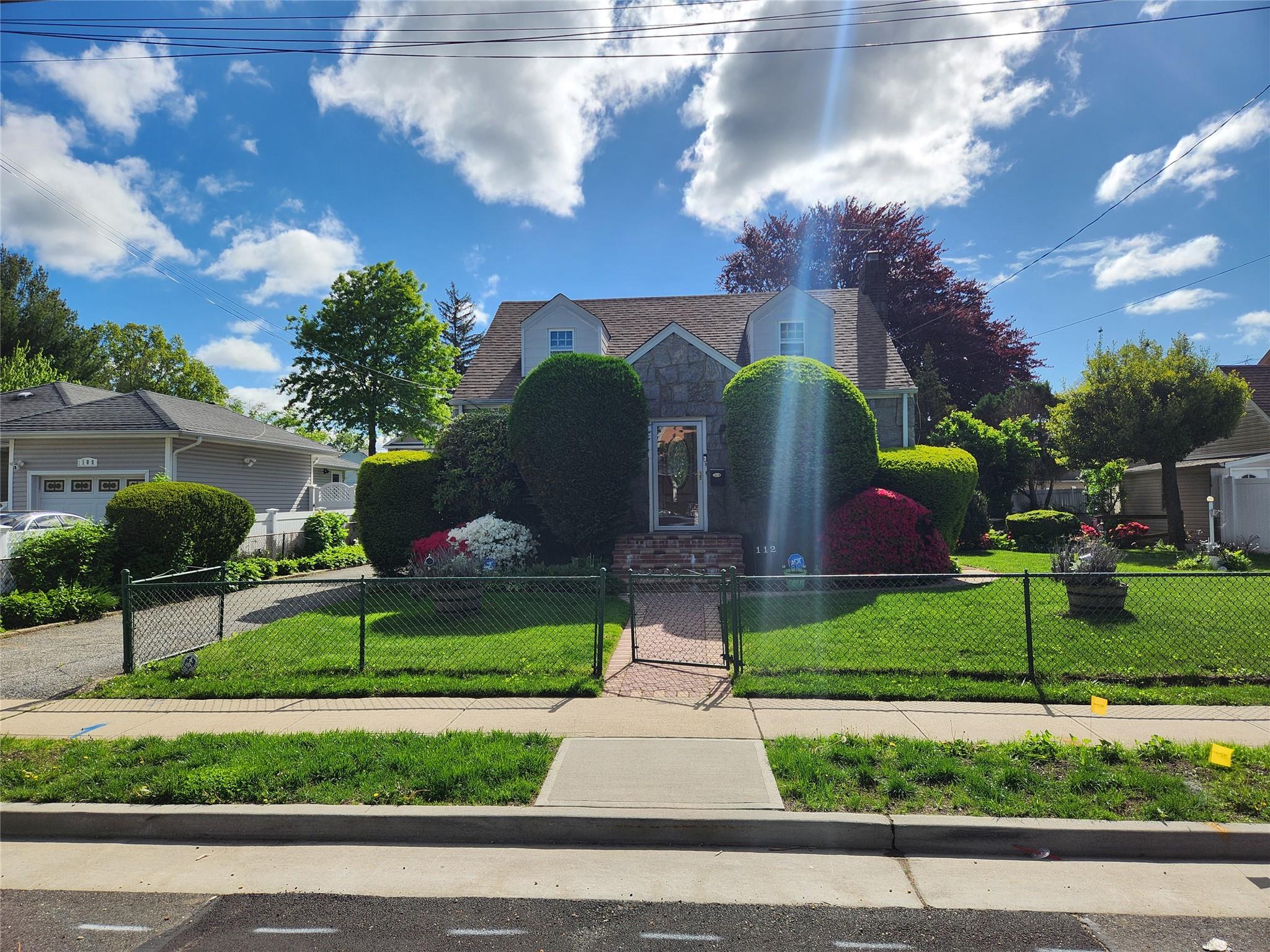 112 Rutland Road, Hempstead, New York image 3