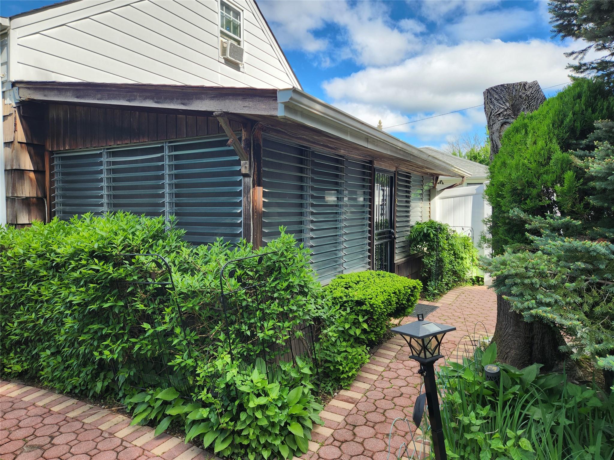 112 Rutland Road, Hempstead, New York image 10