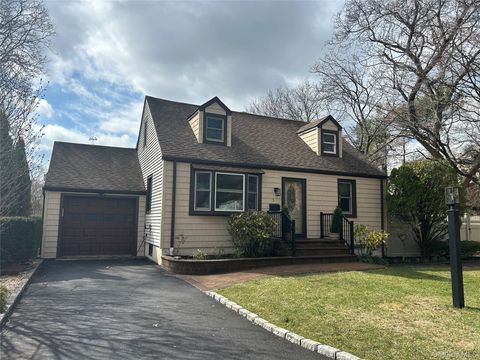 5 Slade Place Bay Shore NY 11706