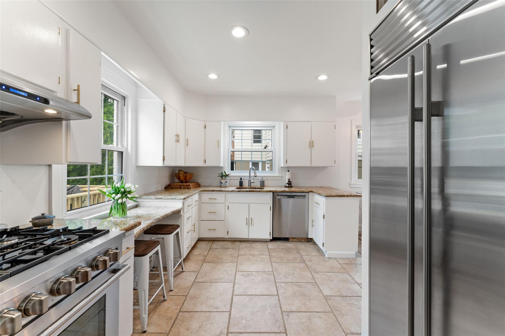 11 Carwall Avenue, Mount Vernon, New York image 8