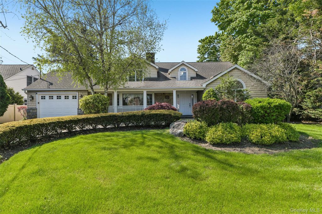 Photo of 111 Palmyra Avenue, Woodmere, NY 11598 (MLS # 994317)
