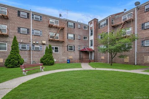 Photo of 111-01 66th Road #1C, Forest Hills, NY 11375 (MLS # 1001576)