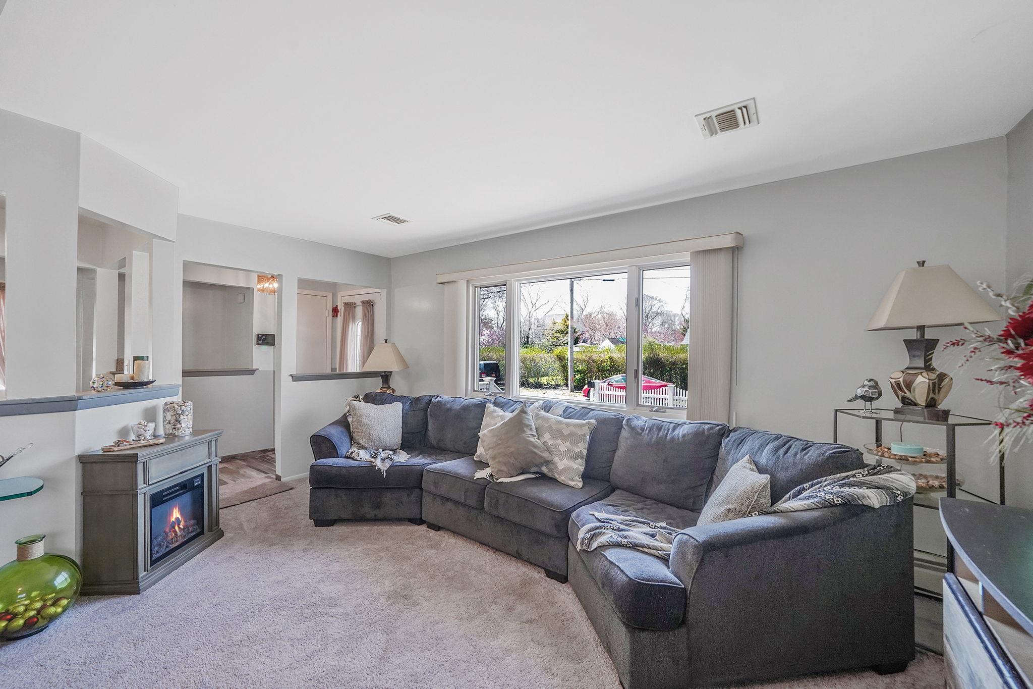 89 Alder Drive, Mastic Beach, New York image 12