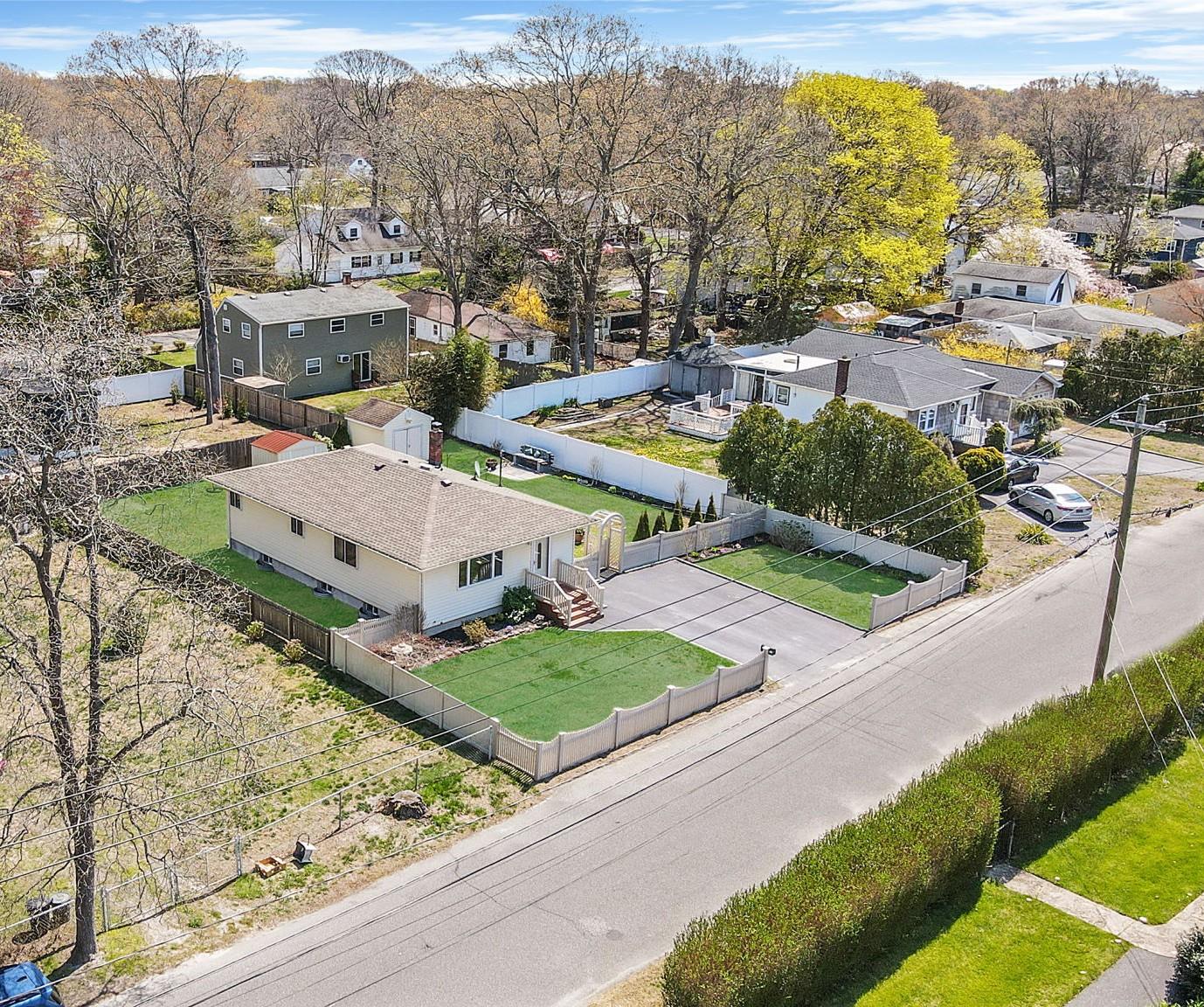 89 Alder Drive, Mastic Beach, New York image 34