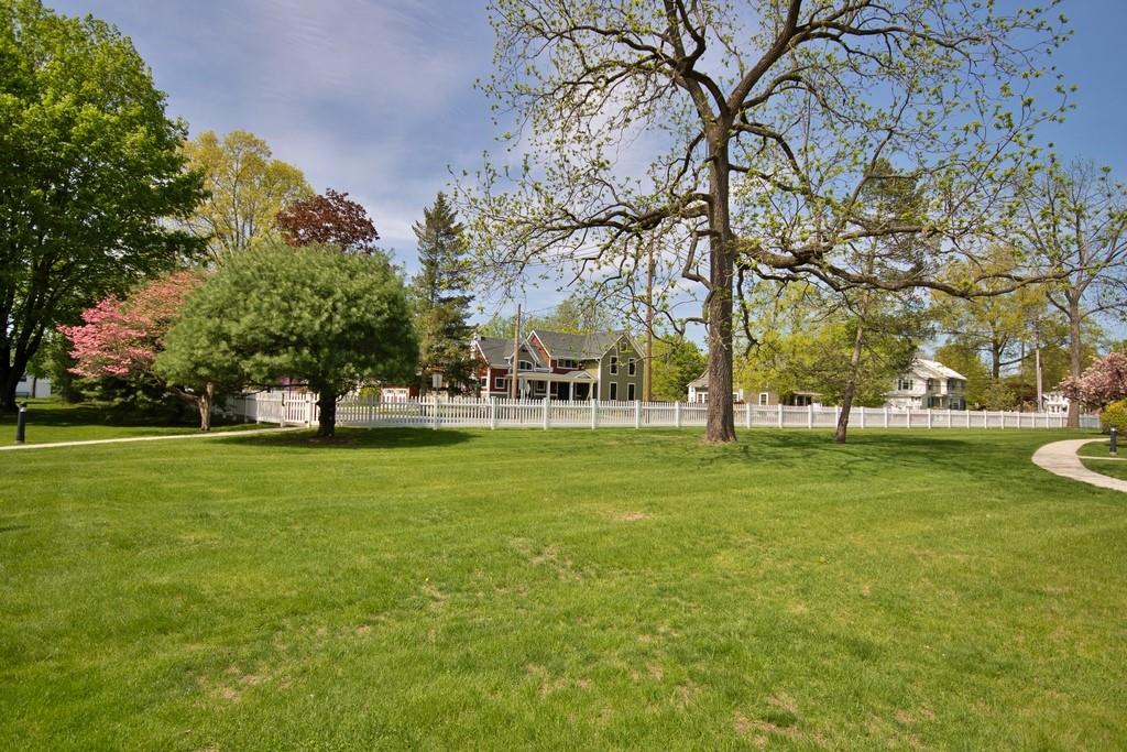 800 Commons Way B
