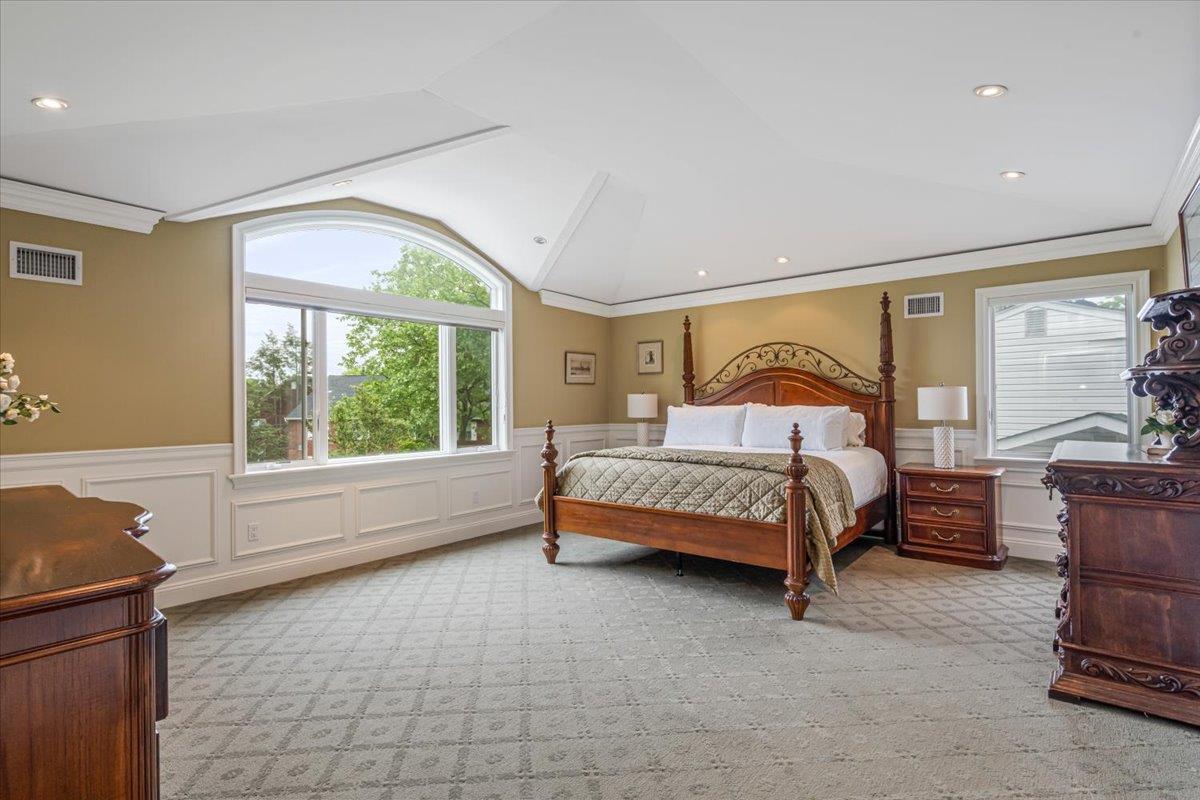 11 Fishermans Drive, Port Washington, New York image 14