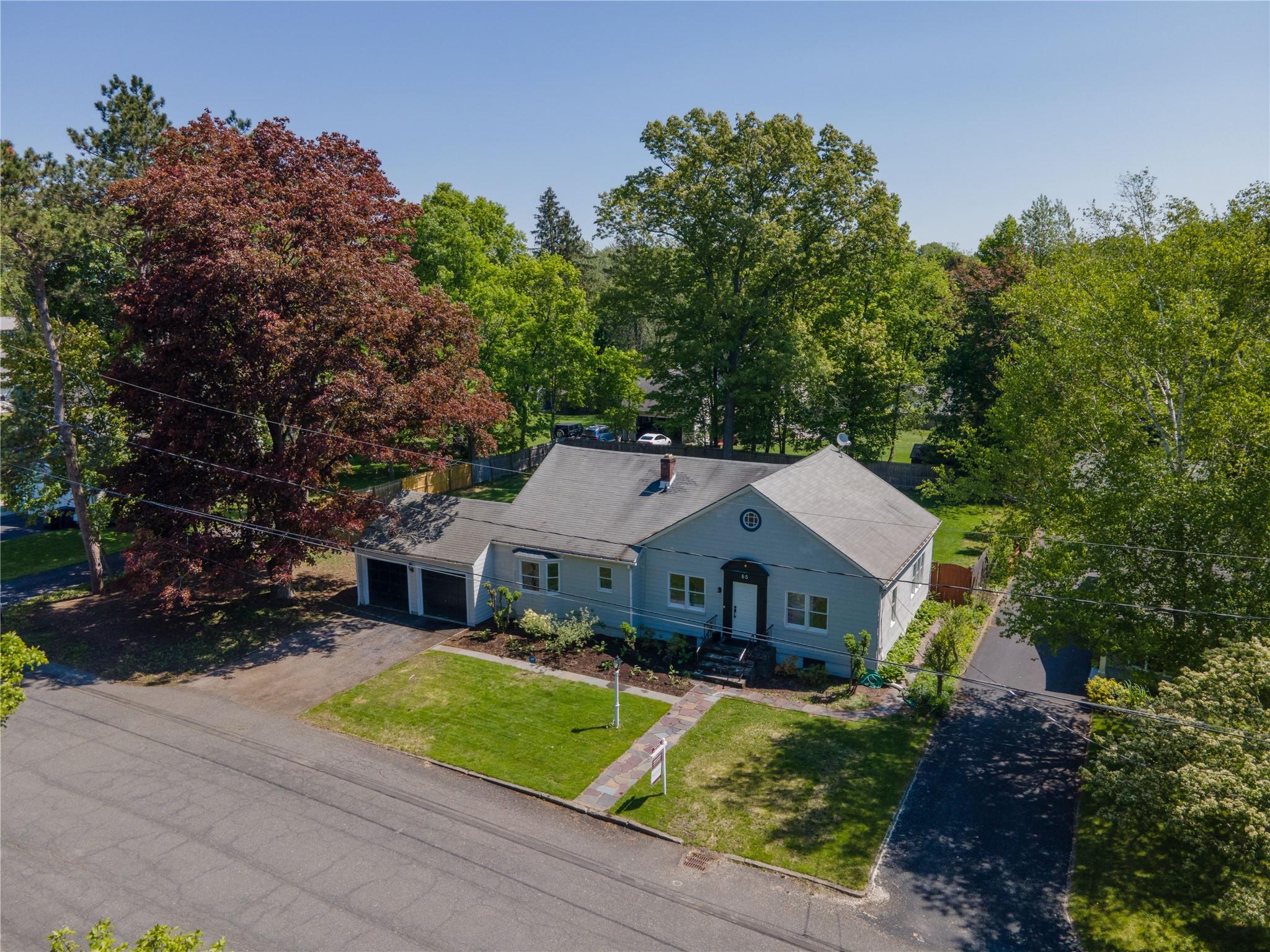 65 N Parsonage Street, Rhinebeck, New York image 2