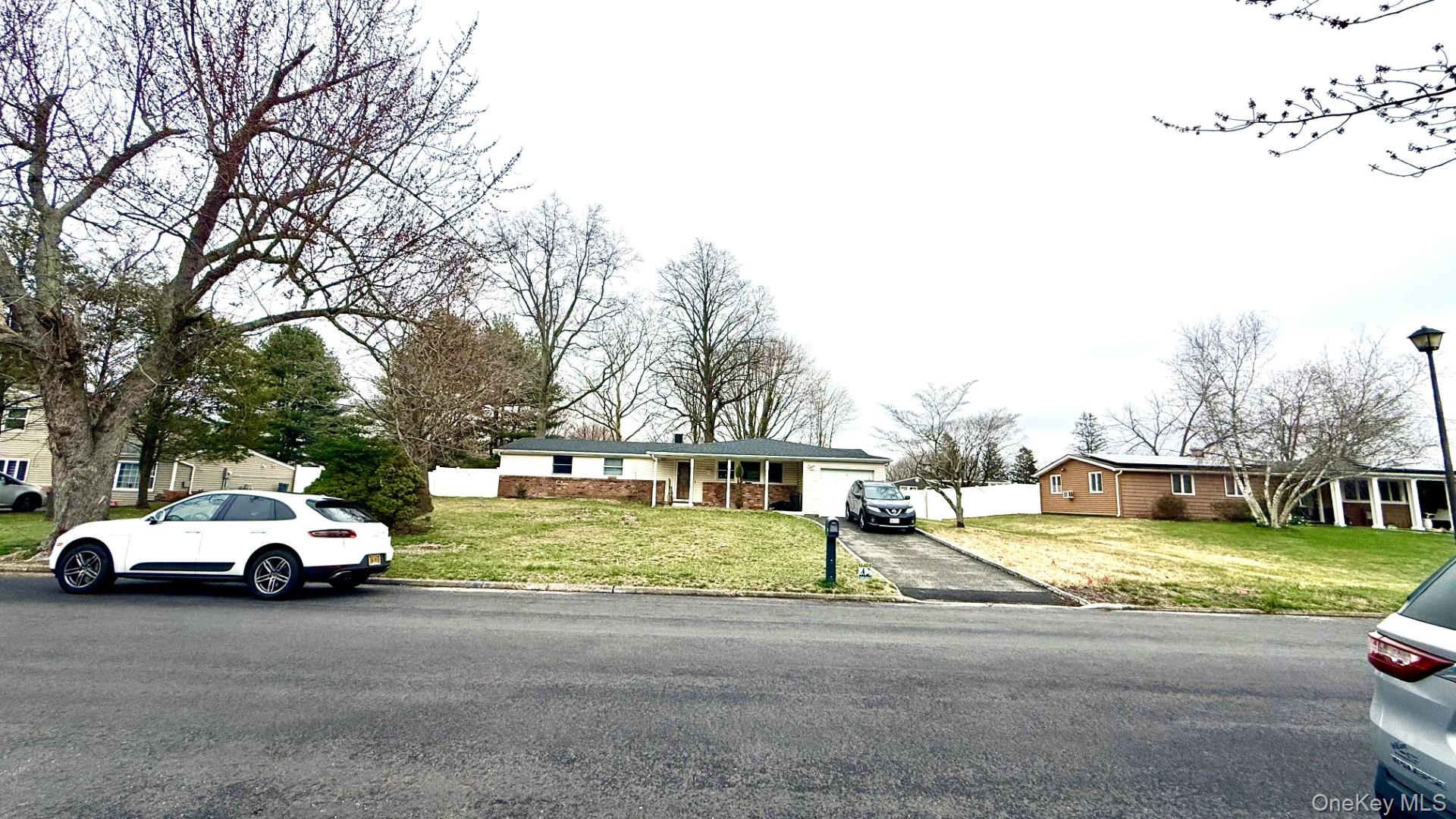 39 University Heights Court