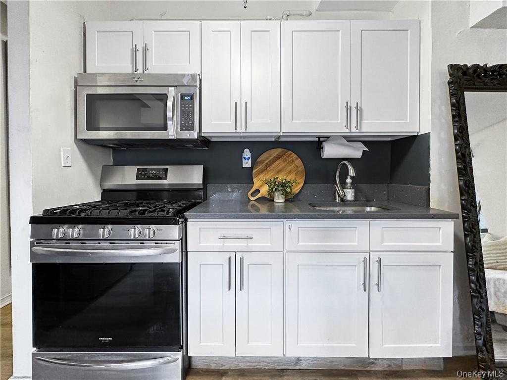 10 Franklin Avenue 1EFF