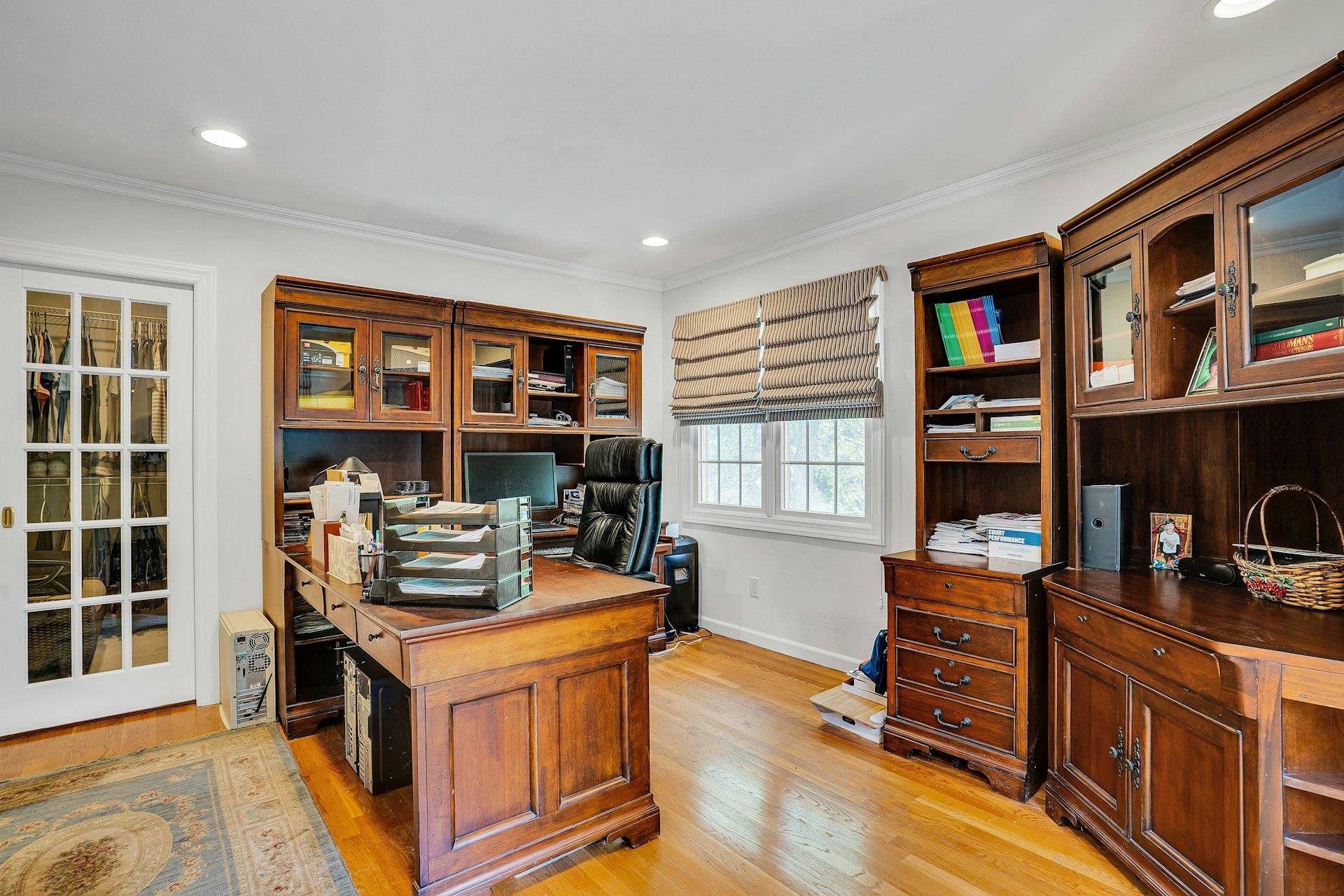 255 Seneca Avenue, Dix Hills, New York image 29
