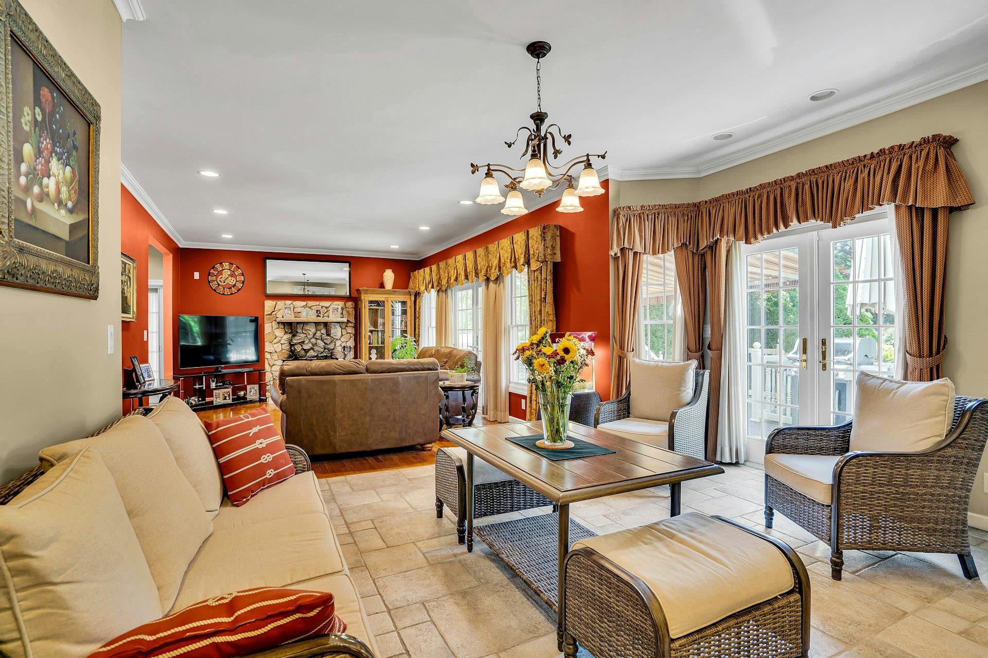 255 Seneca Avenue, Dix Hills, New York image 13