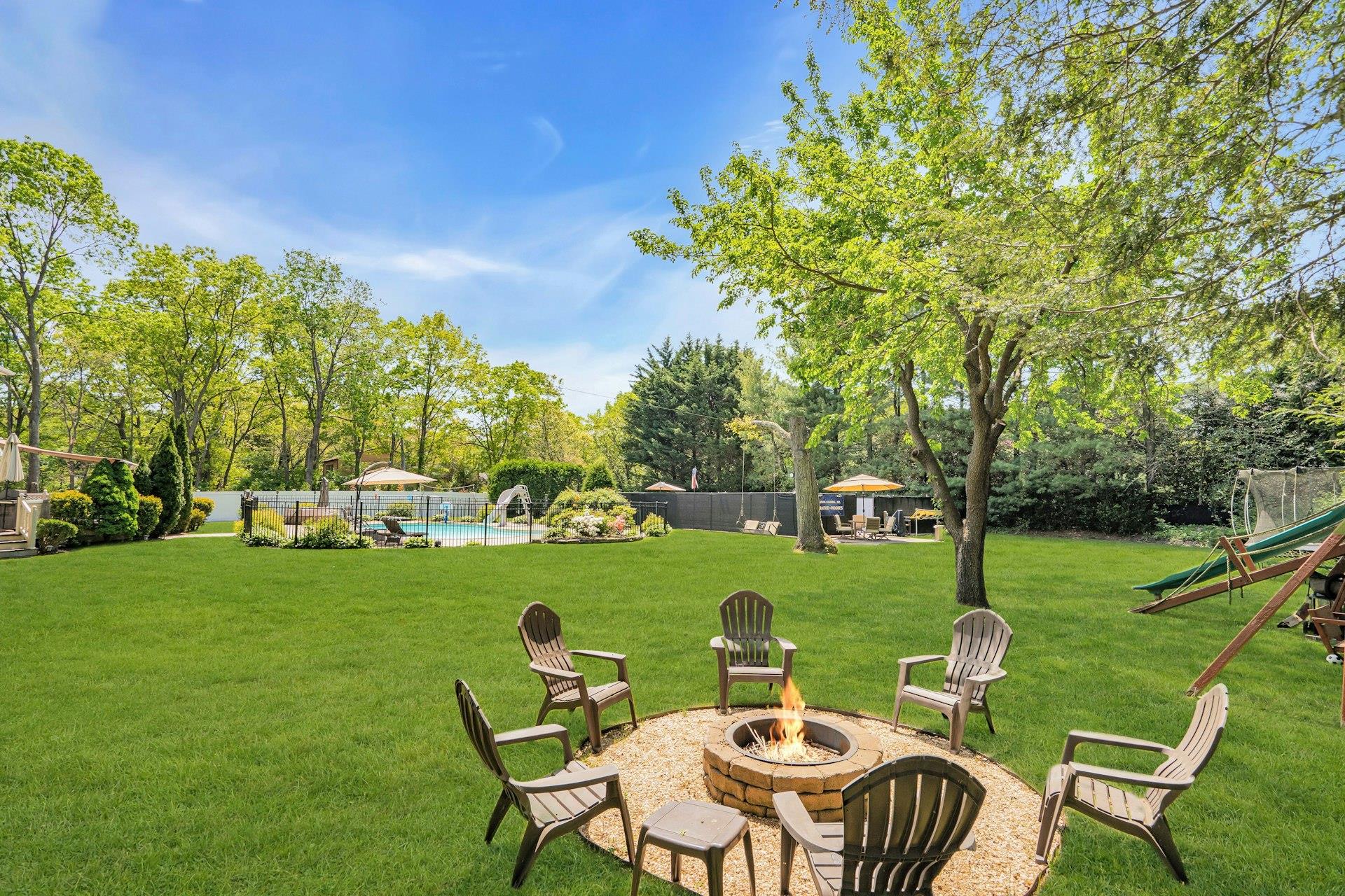 255 Seneca Avenue, Dix Hills, New York image 49