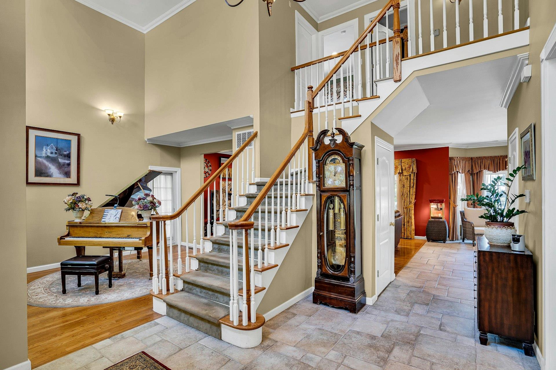 255 Seneca Avenue, Dix Hills, New York image 6