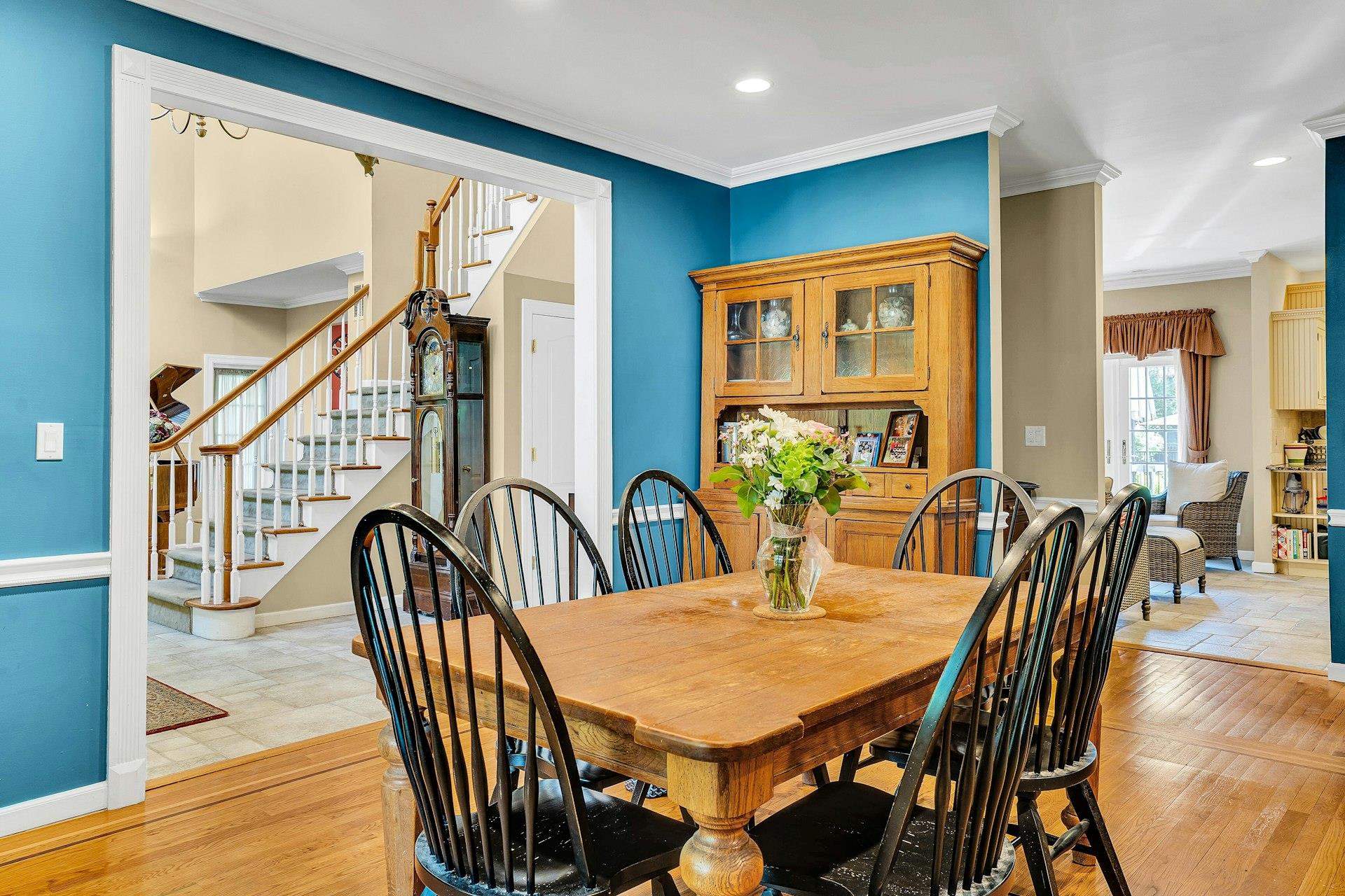 255 Seneca Avenue, Dix Hills, New York image 11
