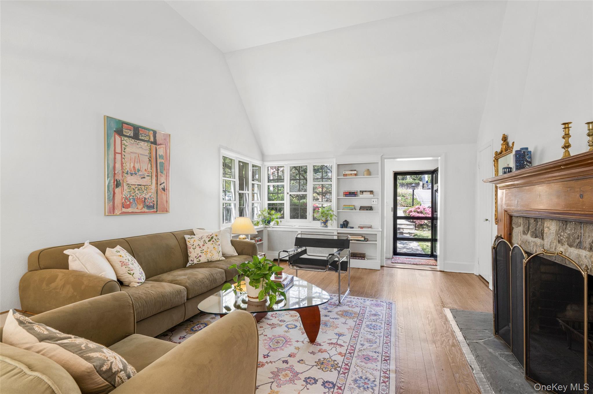 89 Edgewood Avenue
