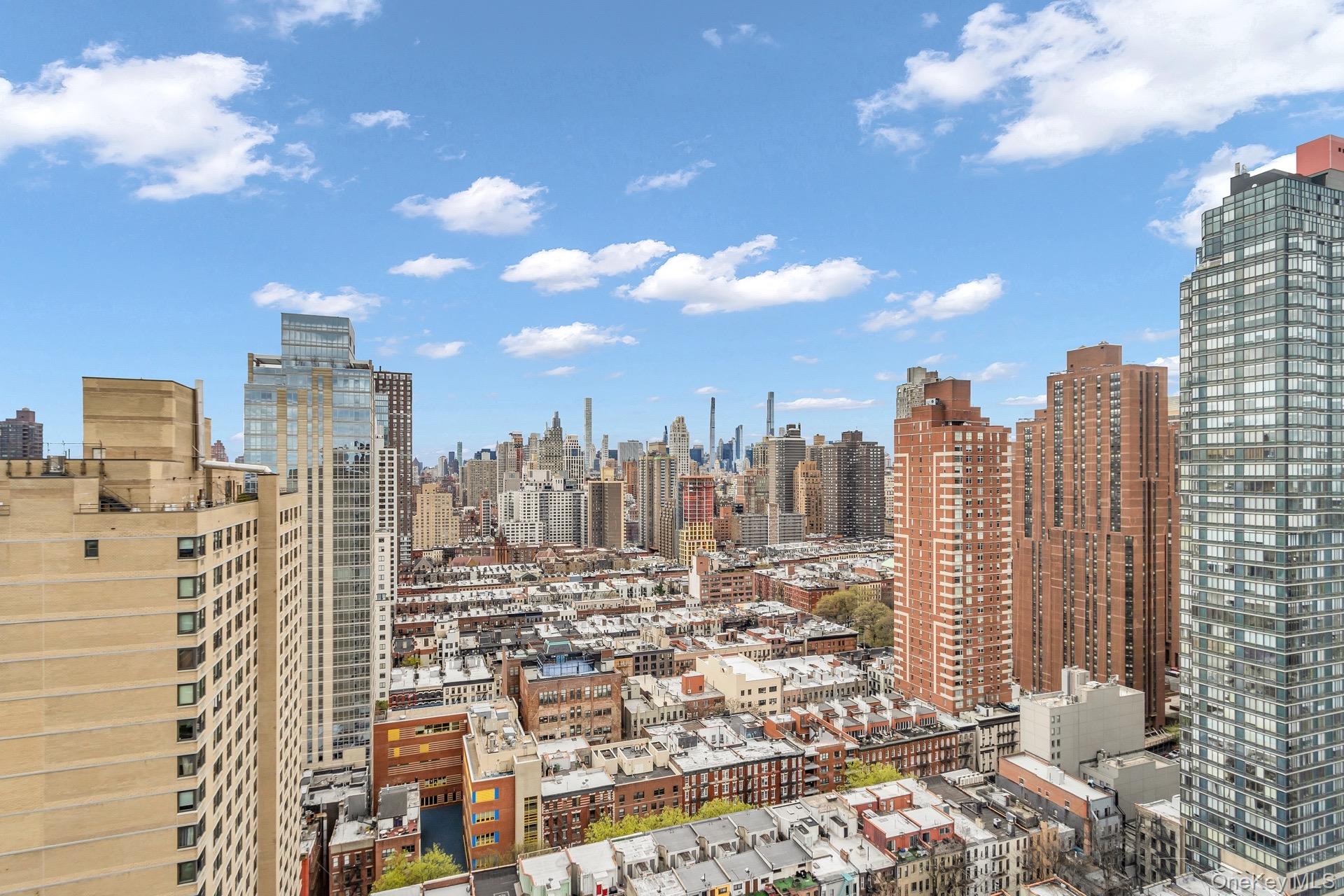 345 E 93rd Street 32G