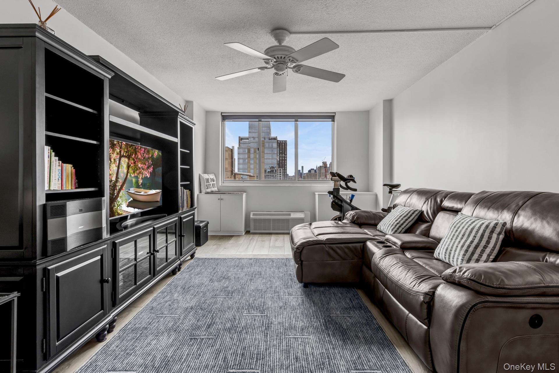 345 E 93rd Street 32G