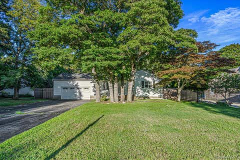 Homes For Sale - 189 Belleview Avenue<br/> Suffolk County, Center Moriches, NY 11934