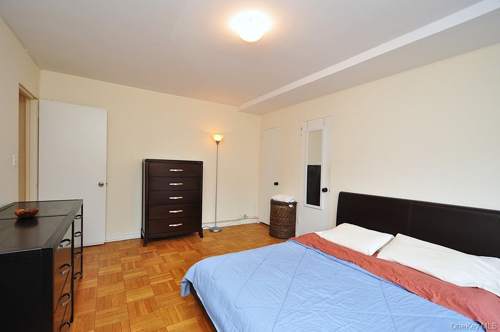 Scarsdale, New York 10583, United States, 1 Bedroom Bedrooms, ,1 BathroomBathrooms,Residential,Active,239614