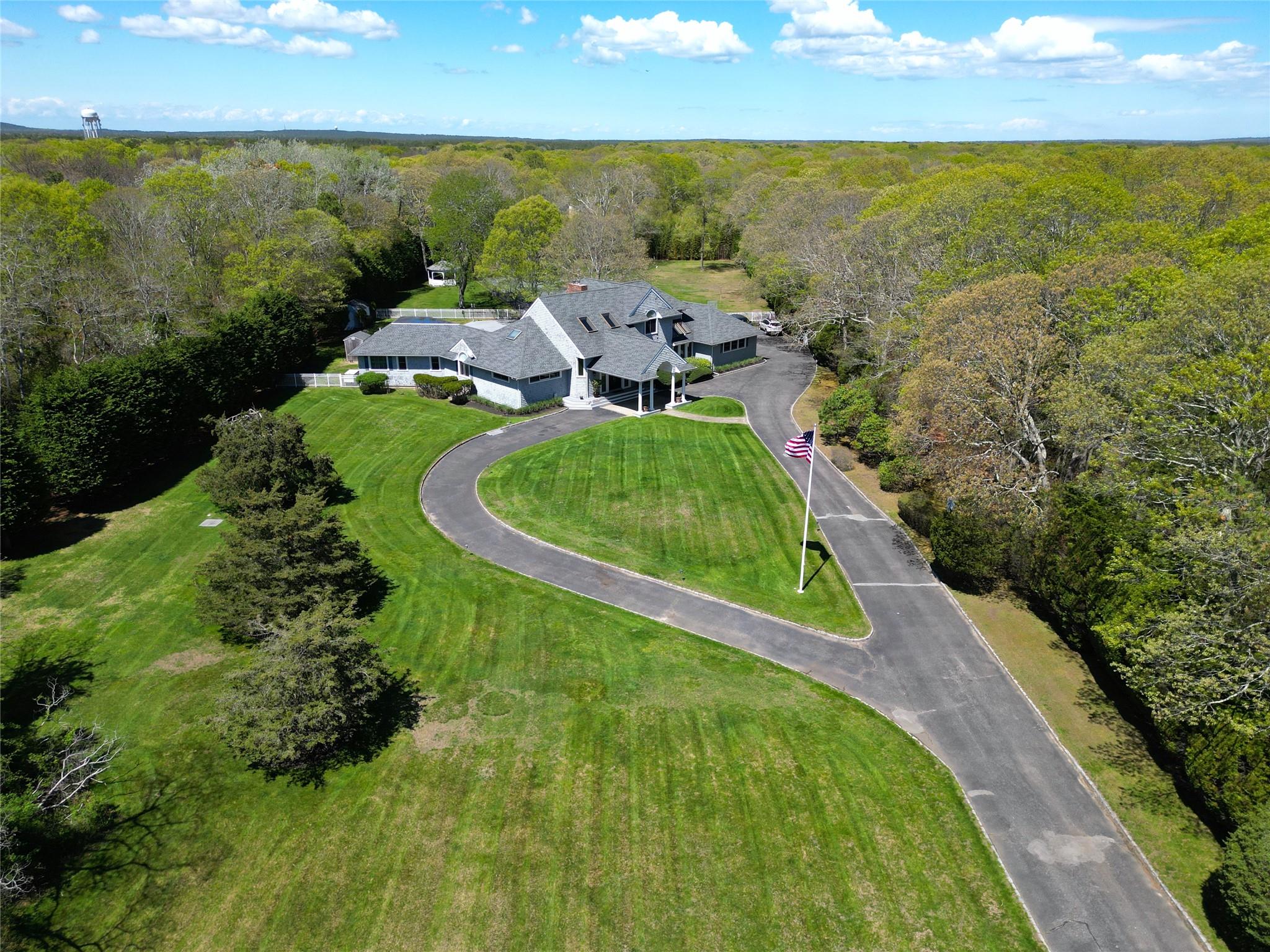 124 Montauk Highway