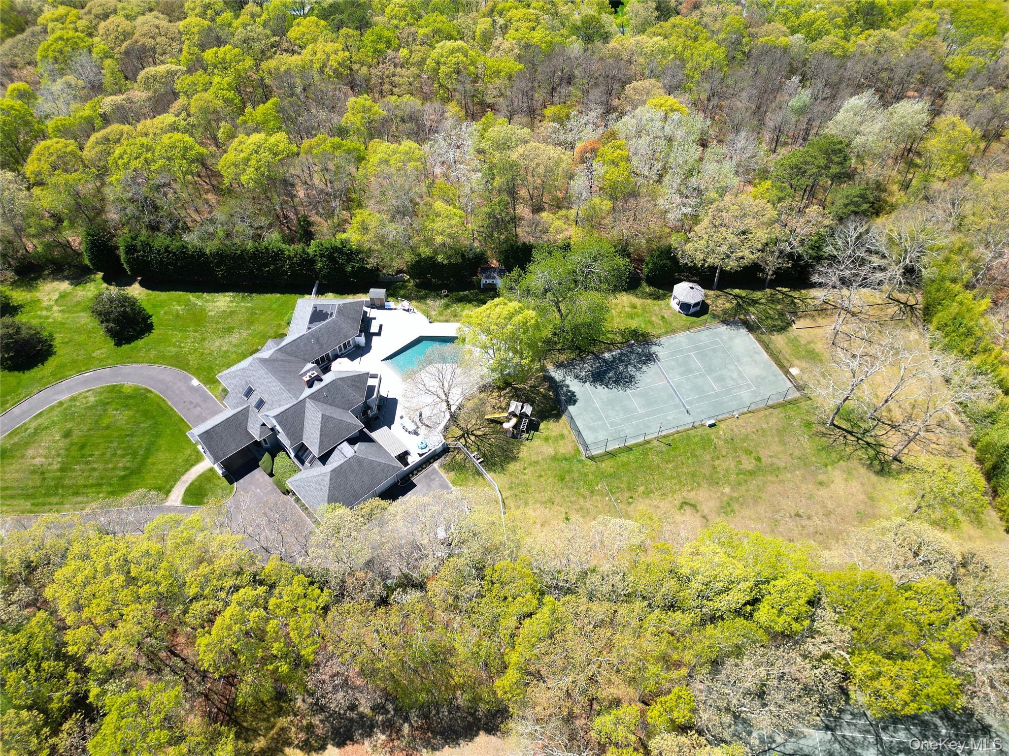 124 Montauk Highway
