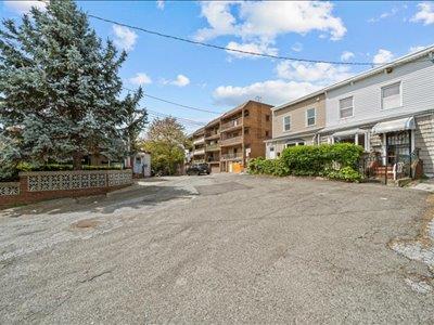 66-39 Jay Avenue, Maspeth, New York image 19