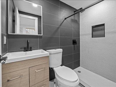 66-39 Jay Avenue, Maspeth, New York image 14