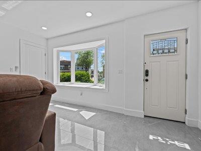 66-39 Jay Avenue, Maspeth, New York image 3