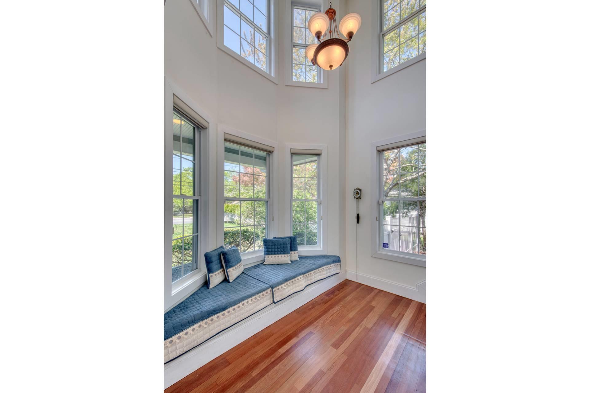 46 Oak Street, Westhampton Beach, New York image 2