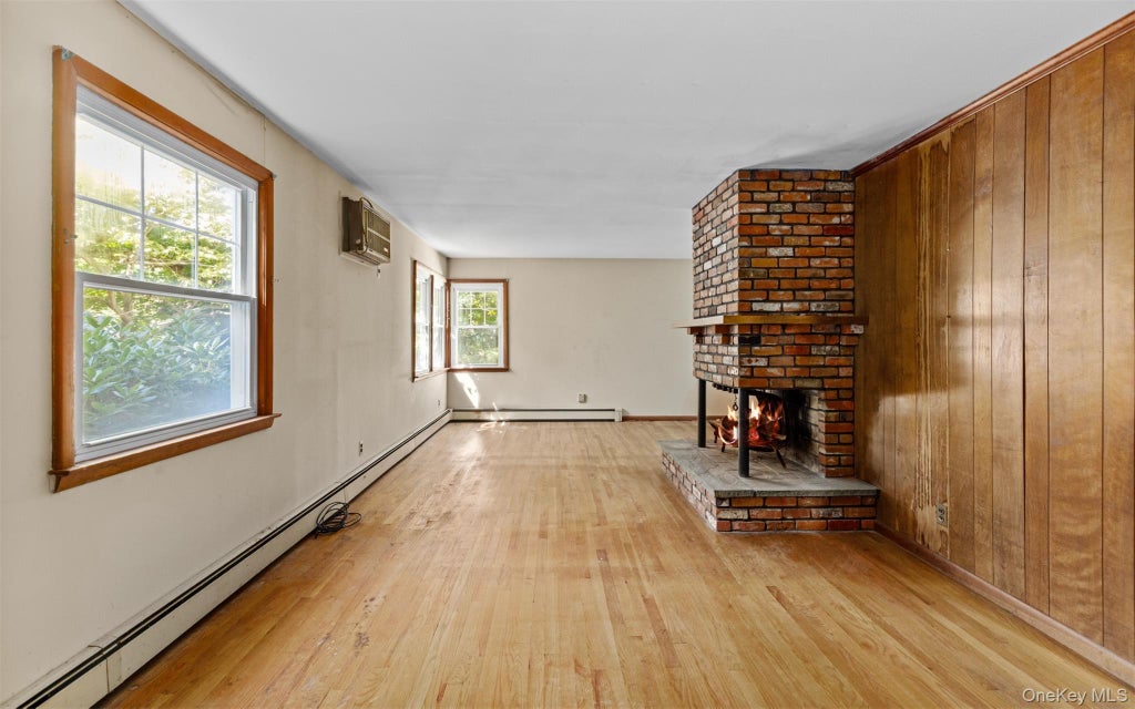 Photo of 11 Woodycrest Drive, Northport, NY 11768 (MLS # 1048005)