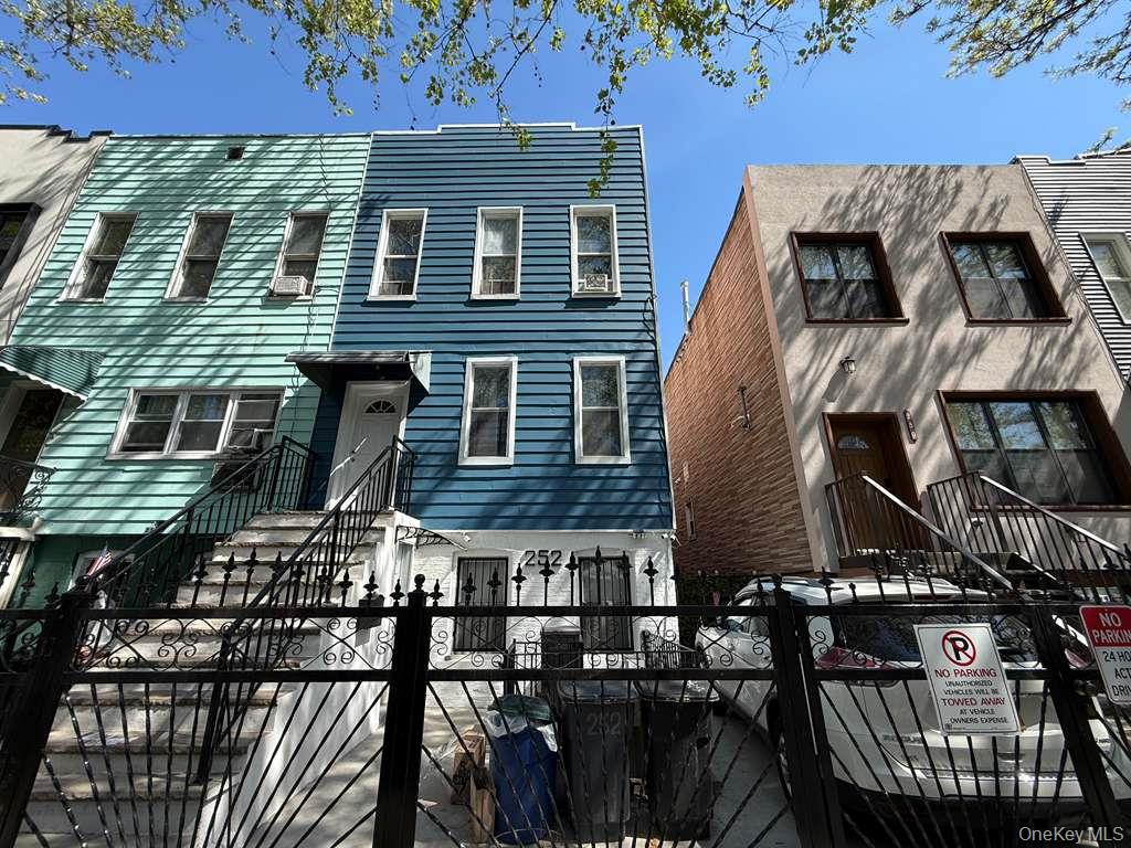 252 Woodbine Street