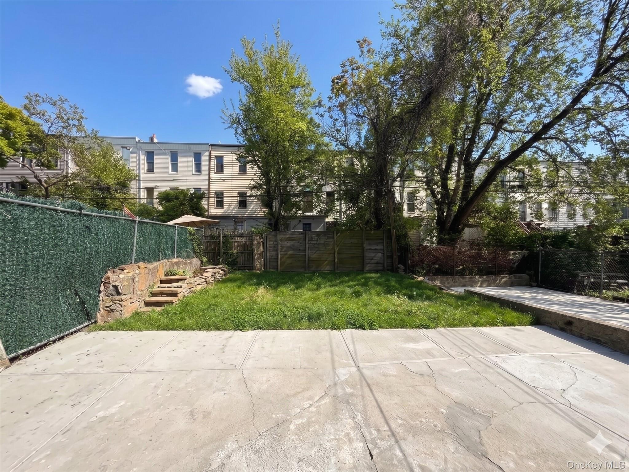 252 Woodbine Street