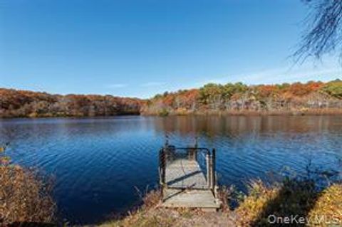 34 Montauk Highway 2 Westhampton NY 11977