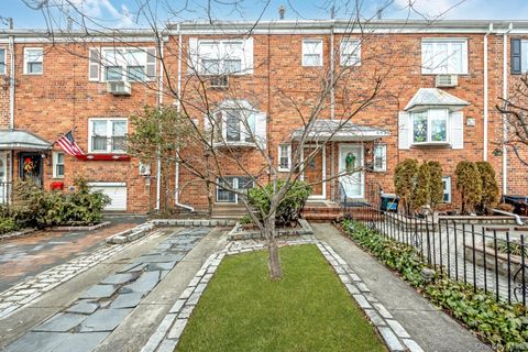 Multifamily For Sale - 69-31 61st Road<br/> Middle Village, NY 11379