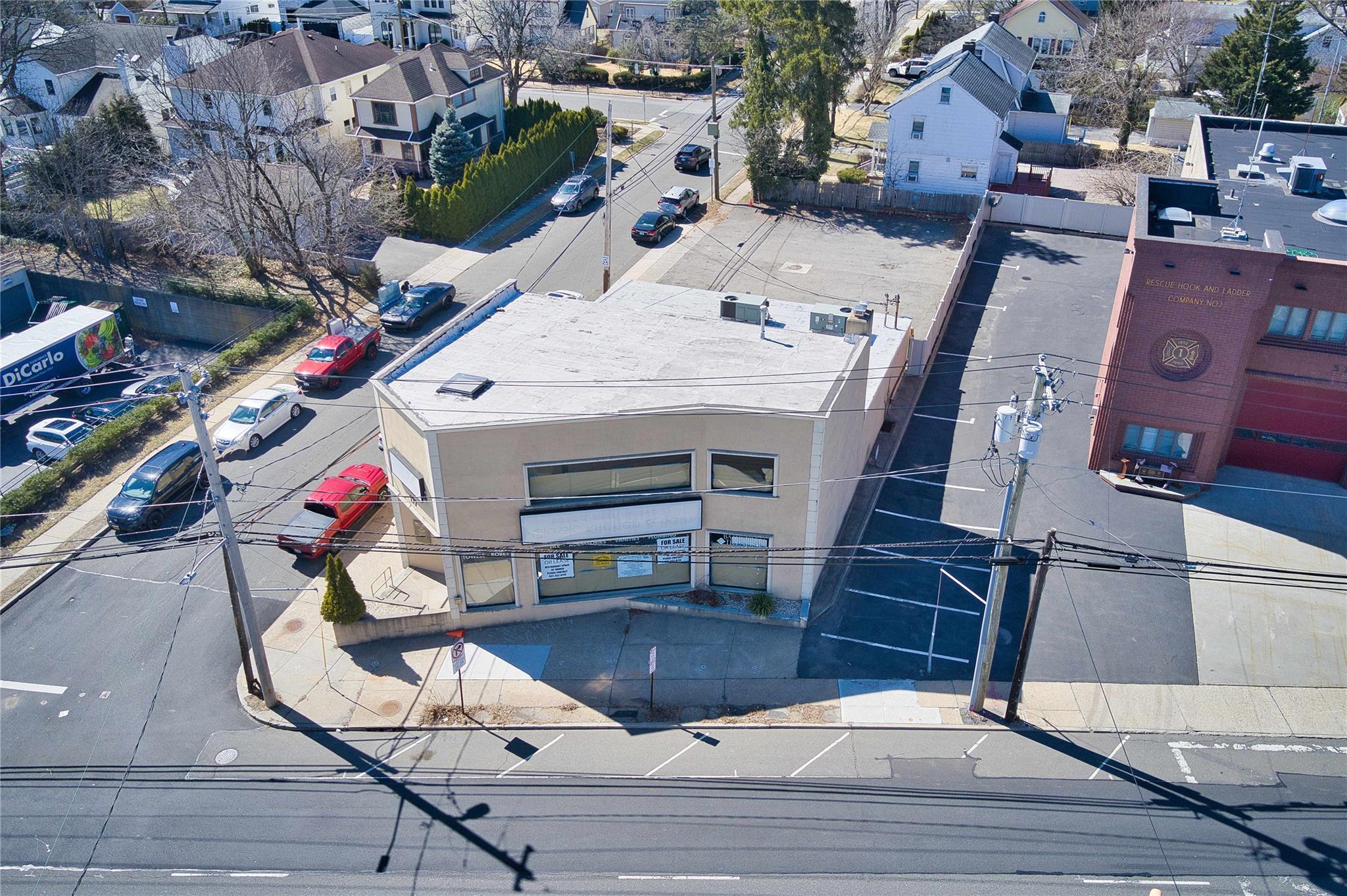 177 Mineola Avenue