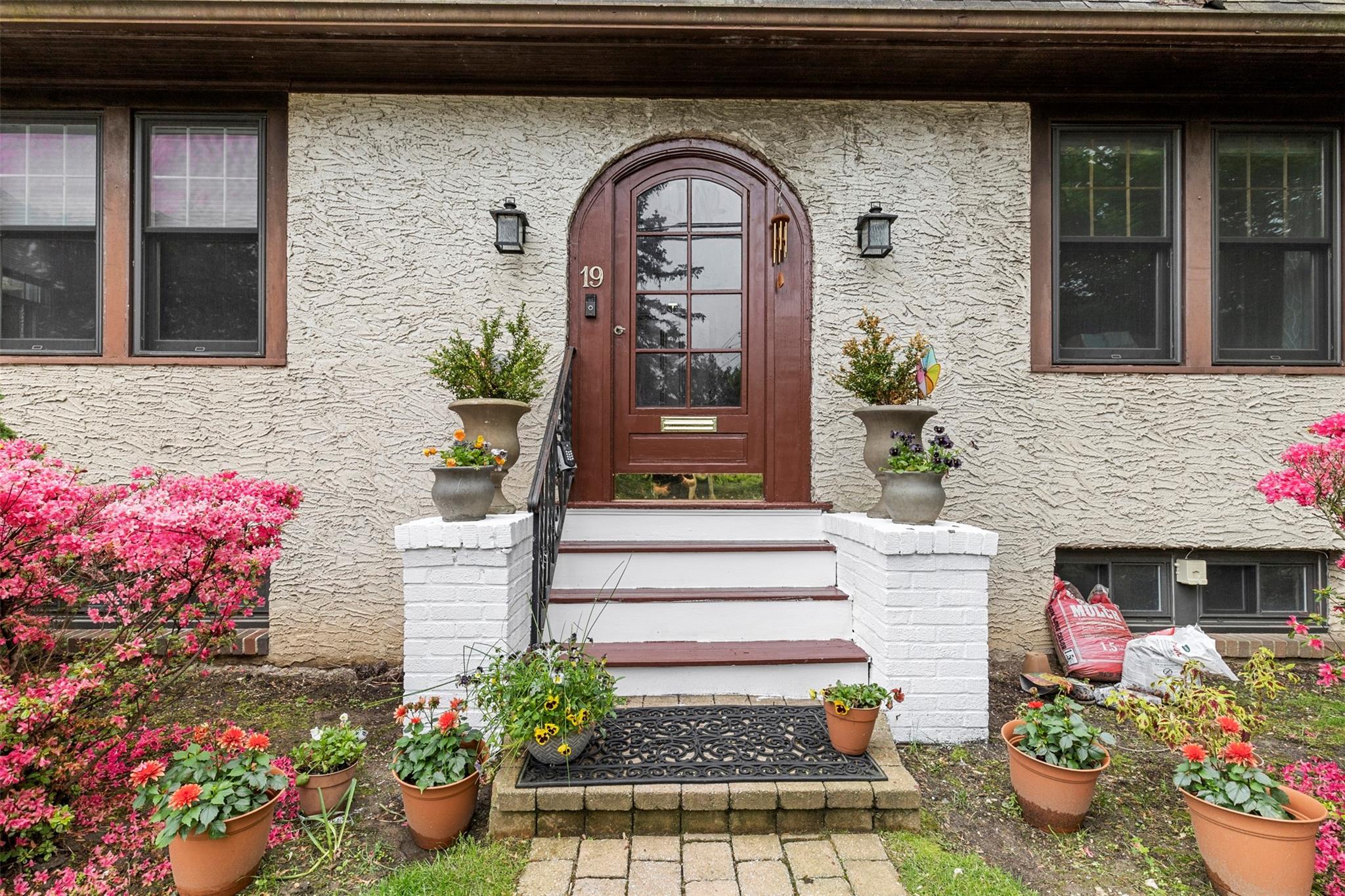 19 Glenorchy Place, New Rochelle, New York image 22