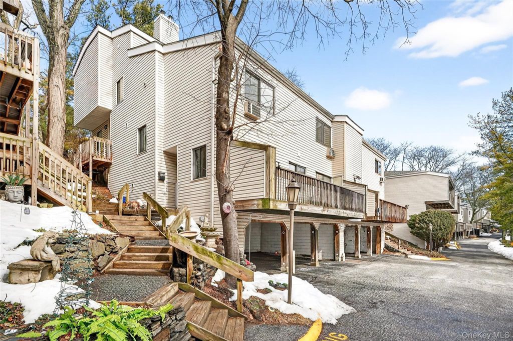 Photo of 22 Hillside Terrace #D, White Plains, NY 10601 (MLS # 968919)