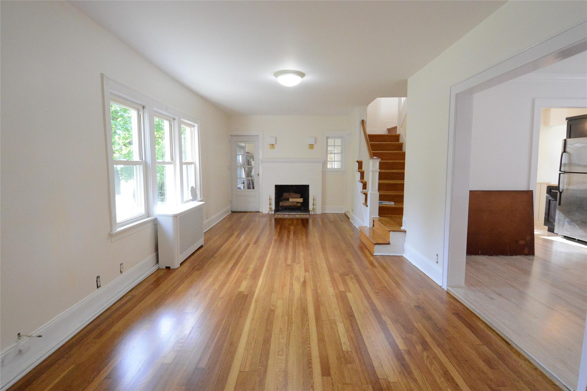 121 Hutchinson Boulevard
