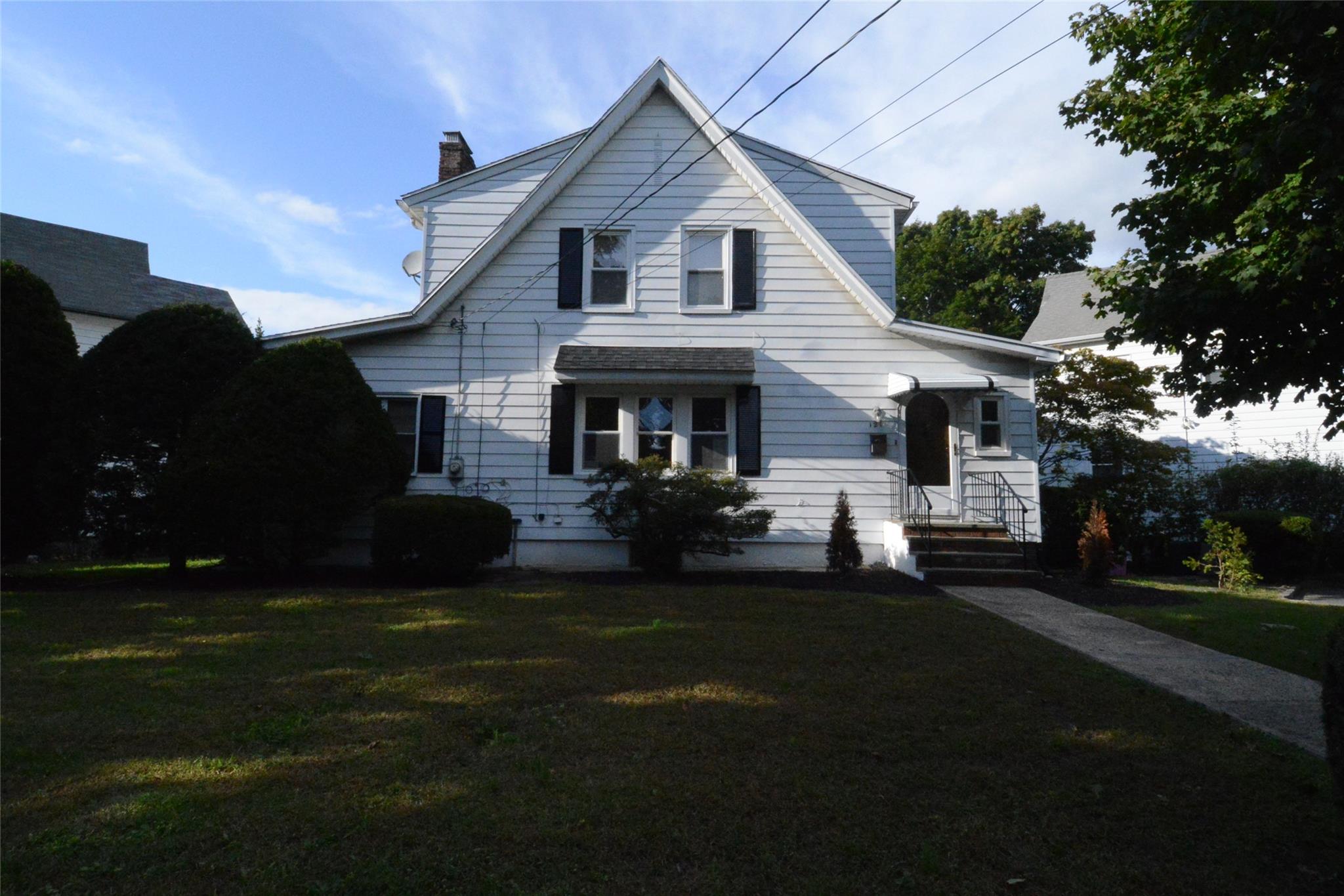 121 Hutchinson Boulevard